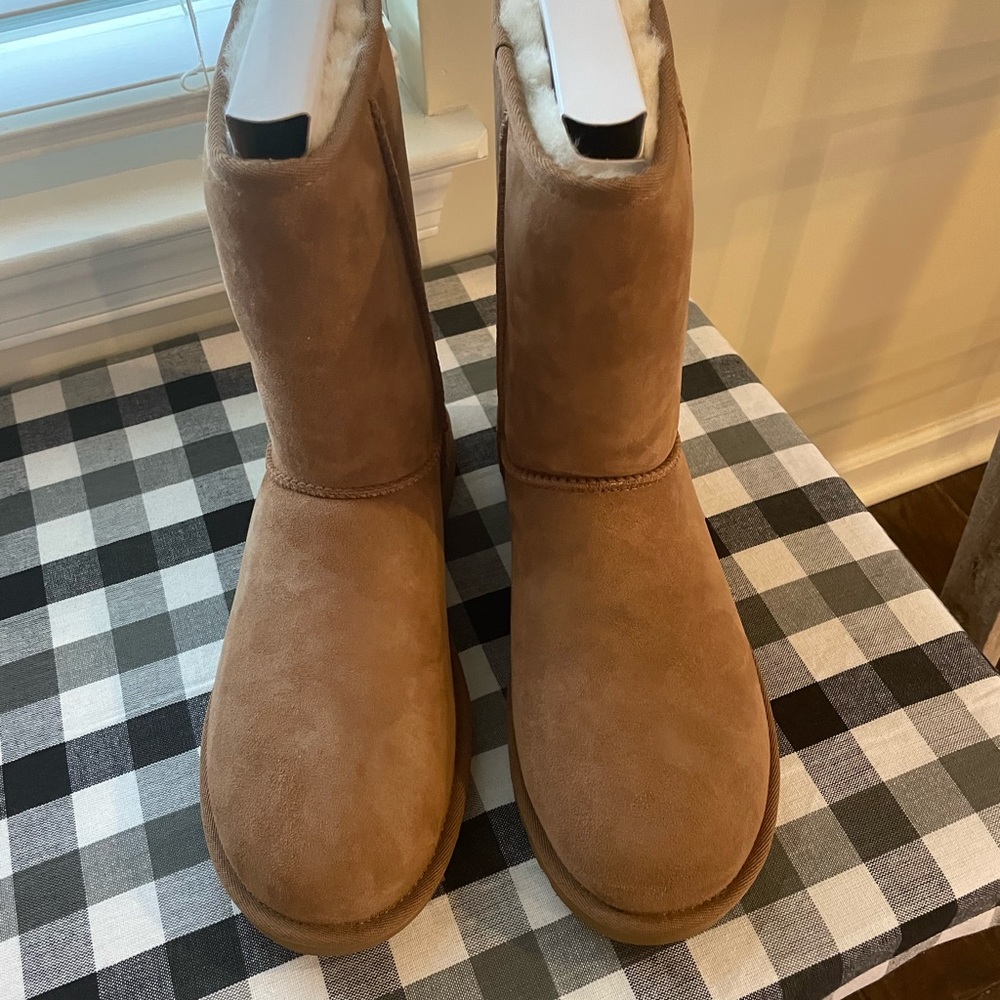 Ugg Classic Short Boots